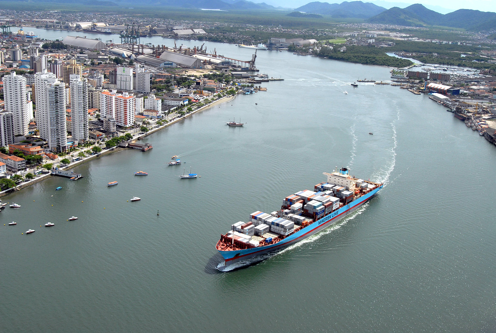 Porto de Santos registra a maior participação na corrente comercial brasileira desde 2016